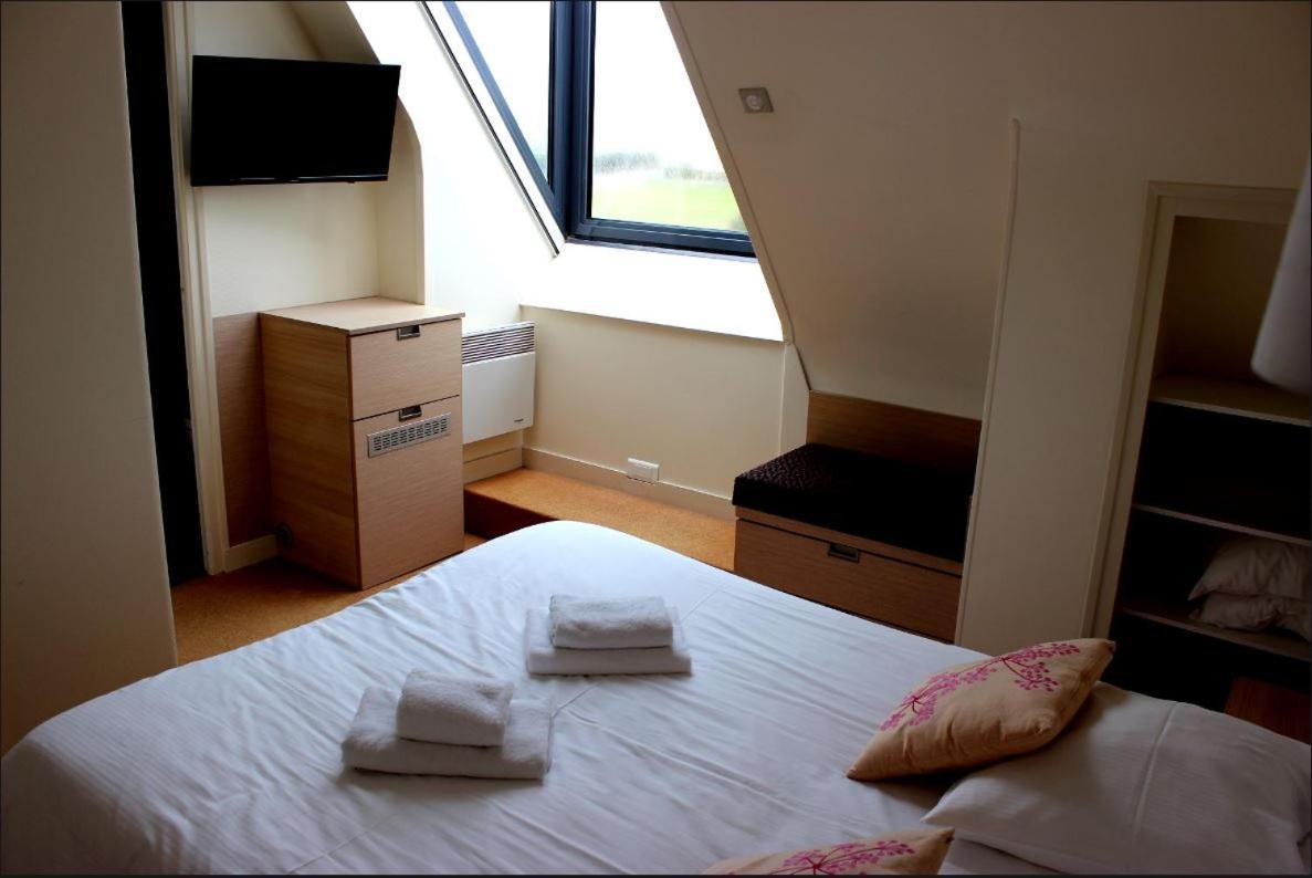 Breiz Armor Hotel Pouldreuzic Room photo
