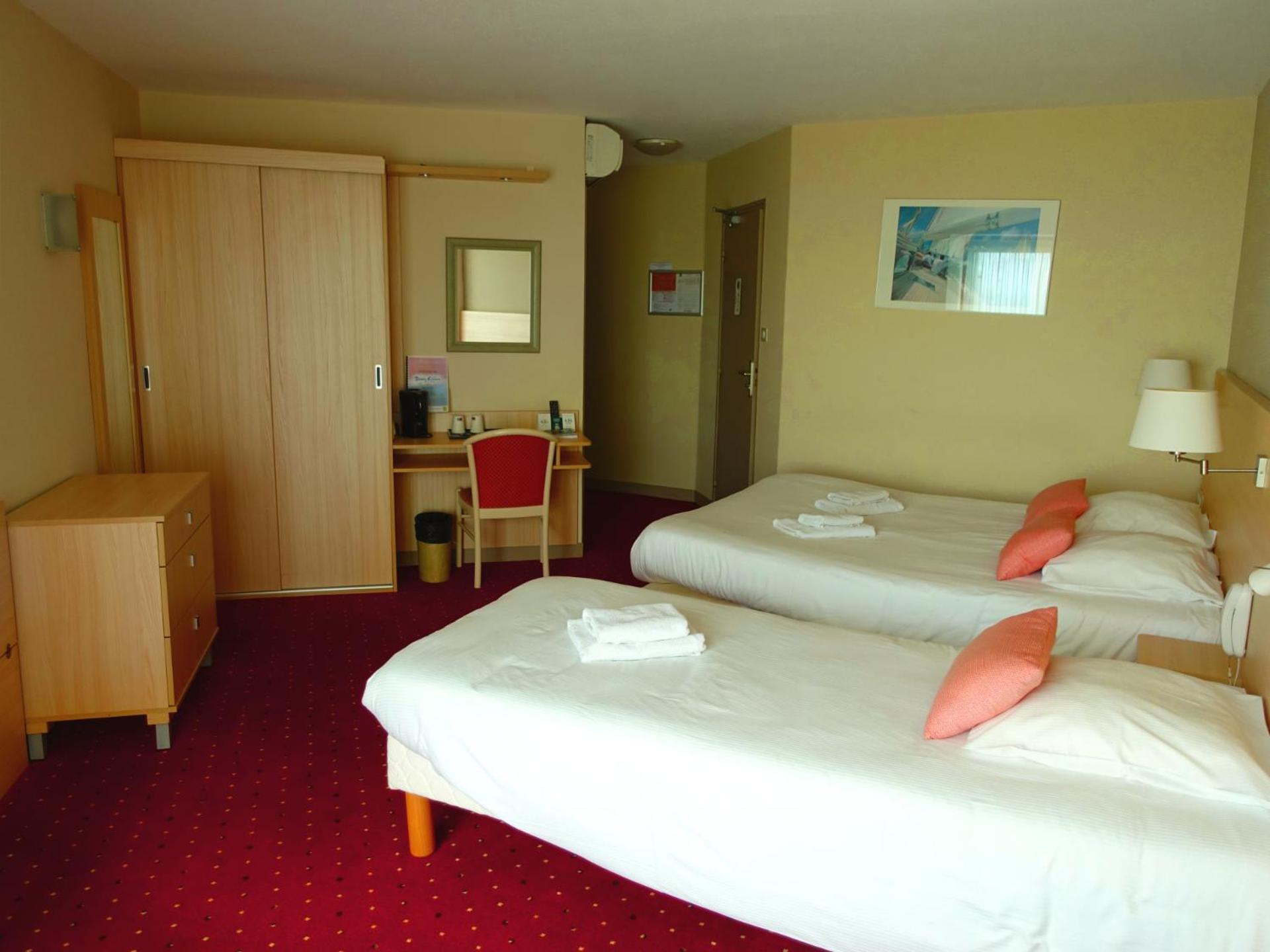 Breiz Armor Hotel Pouldreuzic Exterior photo